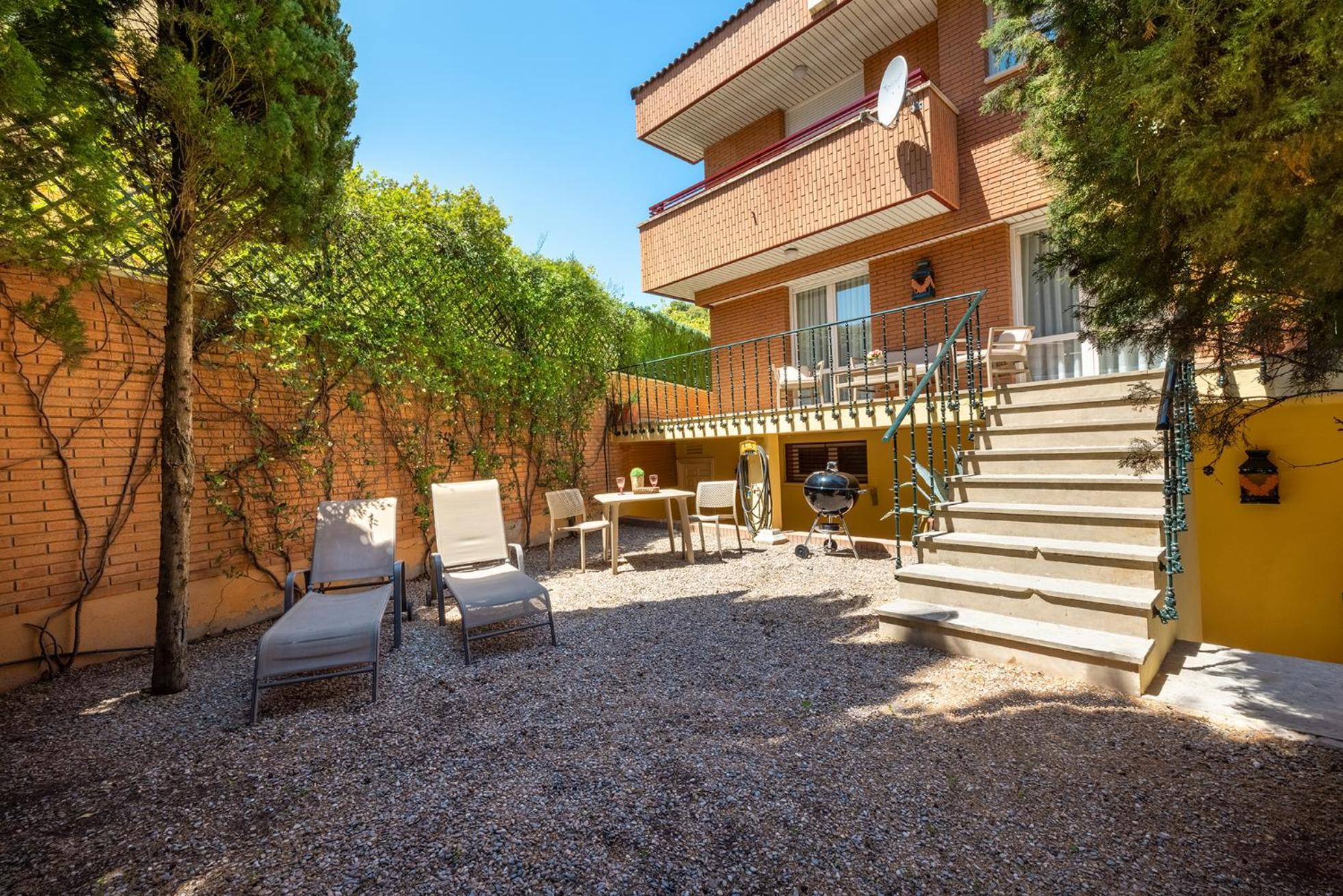 Vila Casa Con Piscina En El Centro Tudela Exteriér fotografie